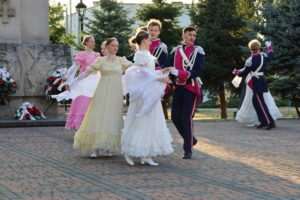 Łaszczów i Eurofolk. Folklor oraz wakacyjne atrakcje