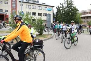 Ponad 80 rowerzystów pojechało do Domostawy. Uczcili pamięć Ofiar Wołynia