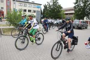 Ponad 80 rowerzystów pojechało do Domostawy. Uczcili pamięć Ofiar Wołynia