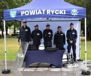 Święto Policji w Rykach. Awanse i podziękowania za służbę
