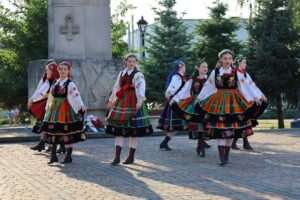 Łaszczów i Eurofolk. Folklor oraz wakacyjne atrakcje