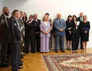 Święto Policji w Rykach. Awanse i podziękowania za służbę
