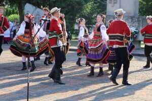 Łaszczów i Eurofolk. Folklor oraz wakacyjne atrakcje