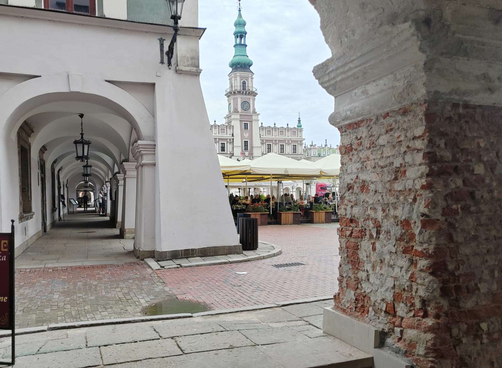 Zamość: Ruszył remont zabytkowych podcieni za 2,5 mln złotych