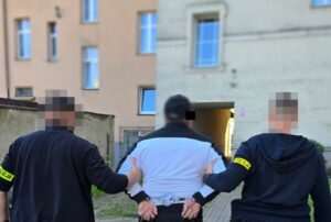 56-latek poszukiwany listem gończym zatrzymany w Słupsku