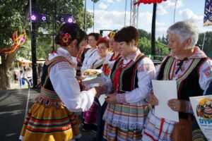 Krzczonów świętował po żniwach. Muzyka, występy i wieczorna zabawa