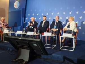 Forum Ekonomiczne: Henryk Karwan o ochronie zdrowia