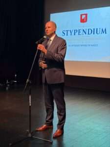 170 uczniów otrzymało stypendia Burmistrza Opola Lubelskiego
