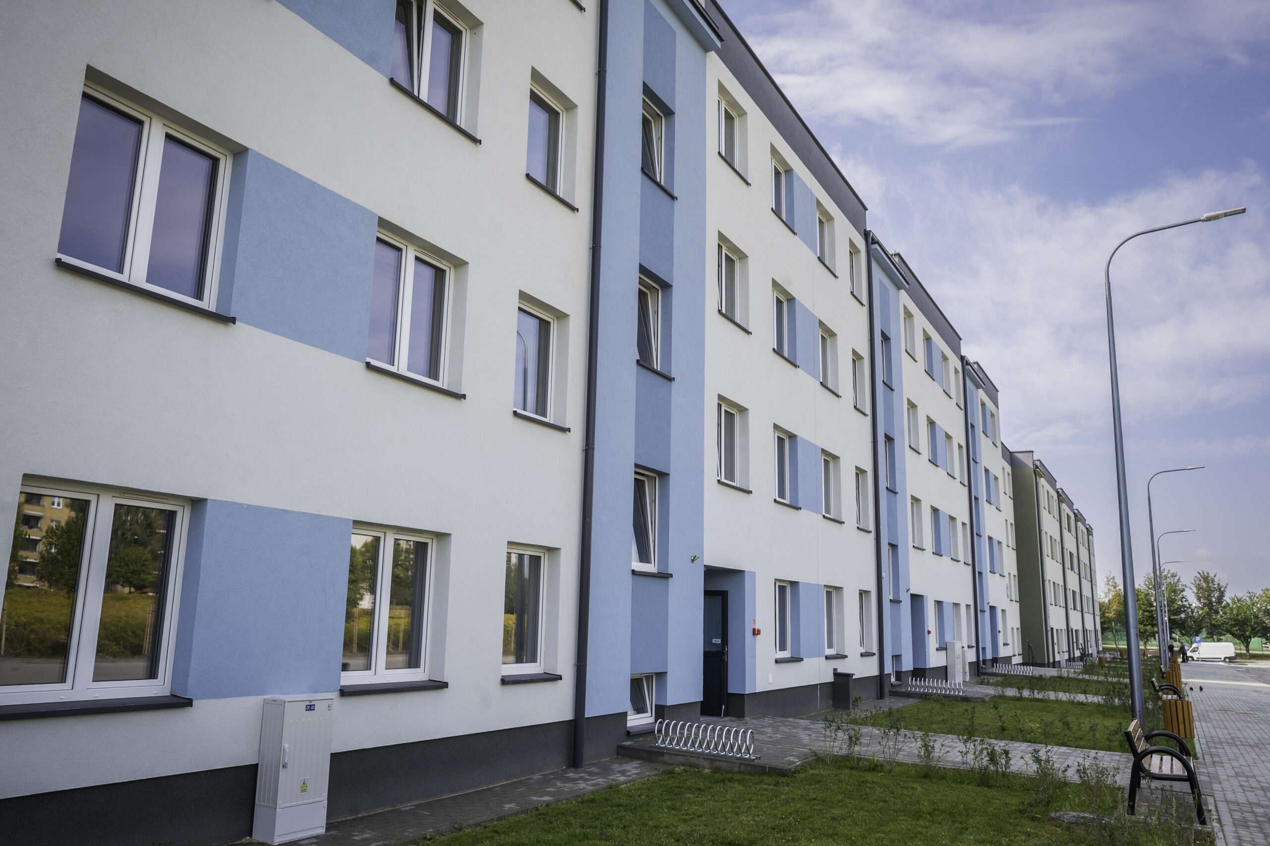 121 nowych mieszkań komunalnych w Lublinie. Pierwsze rodziny już dostały klucze