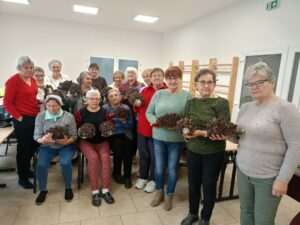 Jesienne jeże w Klubie Seniora w Telatynie