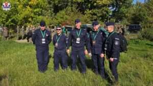 11 km śladami KOP. Marsz lubelskich policjantów