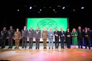 Szkoła Orląt zaczyna nowy rok. Medal dla starosty