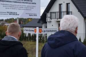 Koniec prac, nowy asfalt. Dwie ulice w Baranowie gotowe