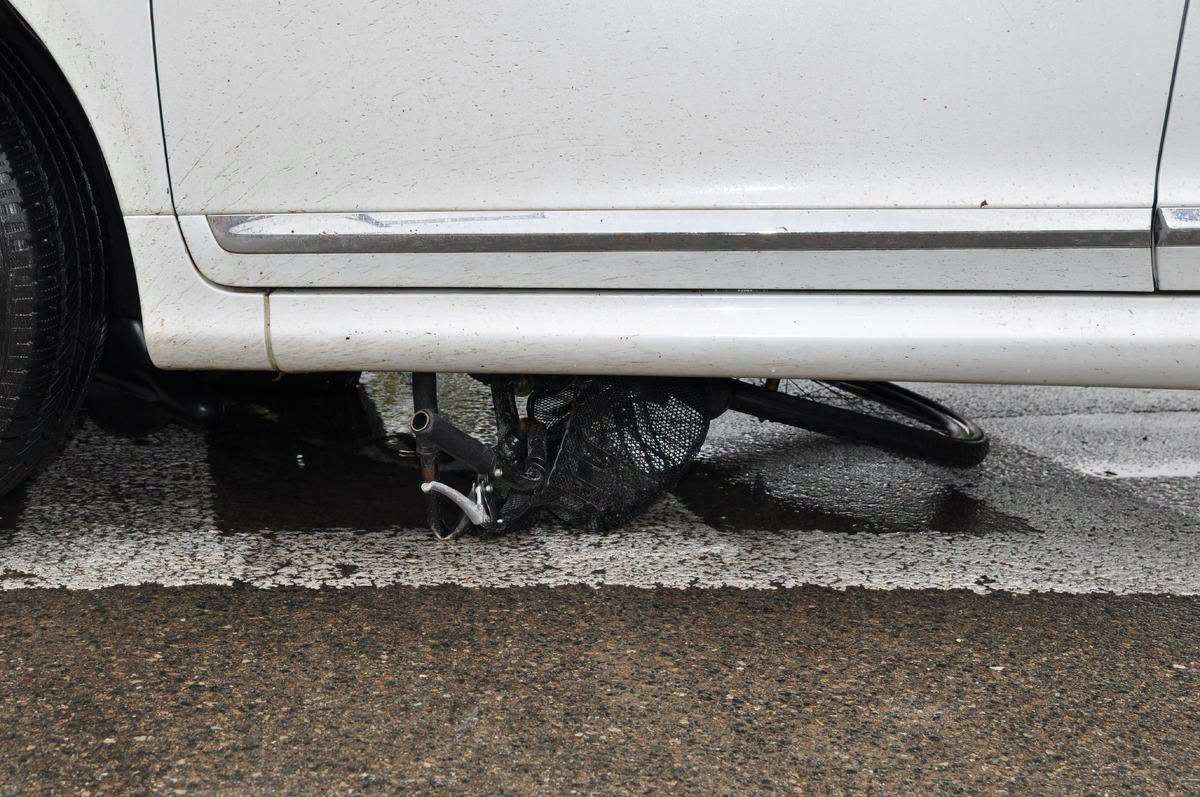 Dwa zdarzenia drogowe w Dęblinie i Rykach. Rowerzystka i piesza trafiły do szpitala