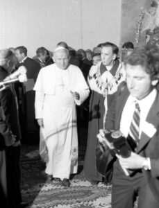 Jan Paweł II został papieżem 48 lat temu. Ekspert KUL wyjaśnia, dlaczego wybór Wojtyły zaskoczył świat